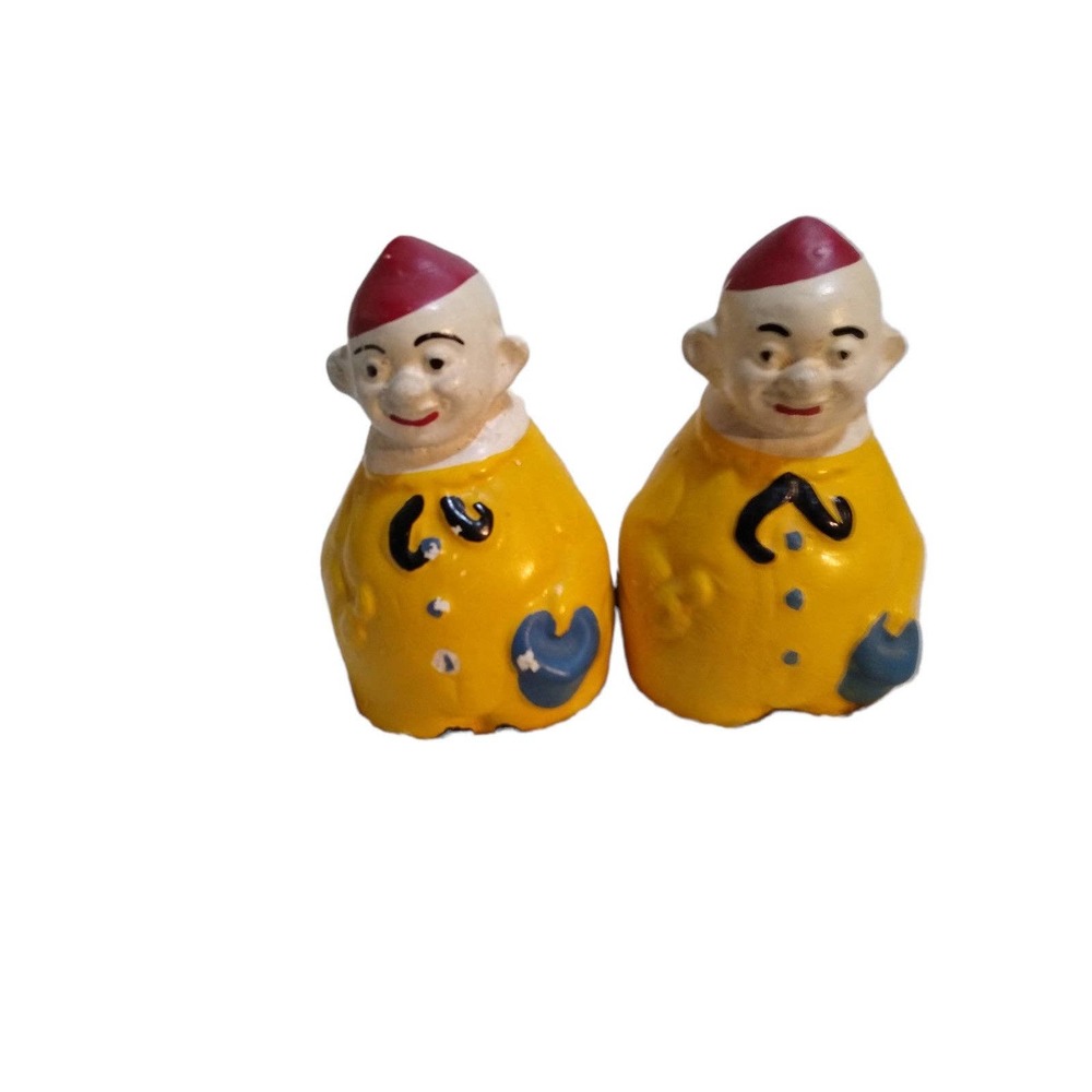 Vintage Oriental or Chinese salt pepper shakers red hat 3"